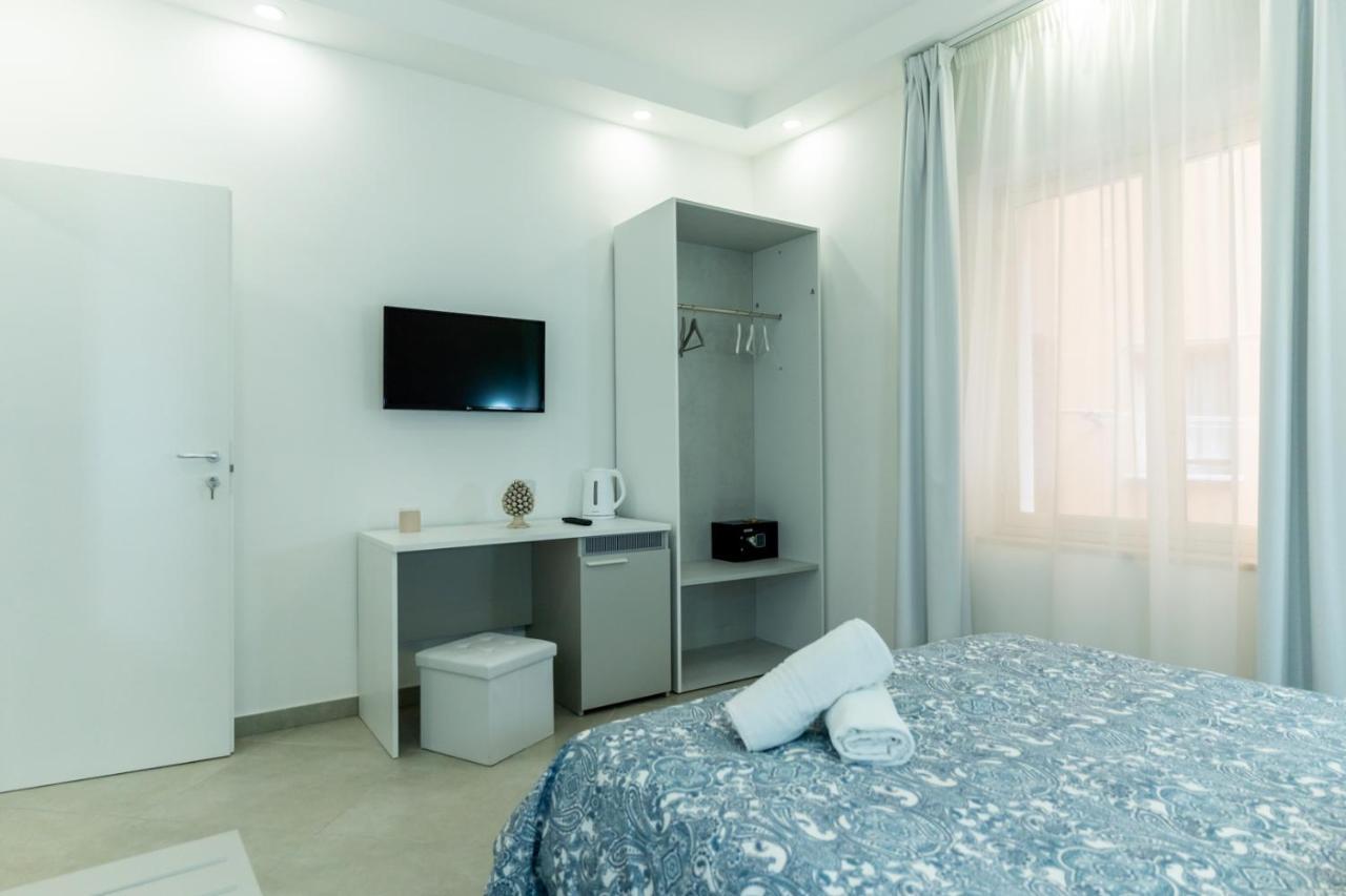 Teddu B&B Giardini-Naxos Buitenkant foto
