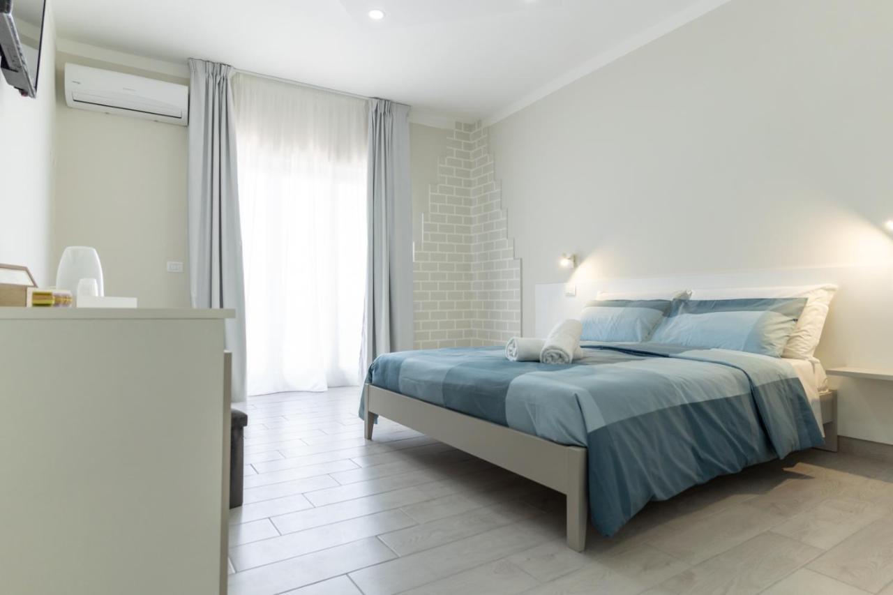Teddu B&B Giardini-Naxos Buitenkant foto