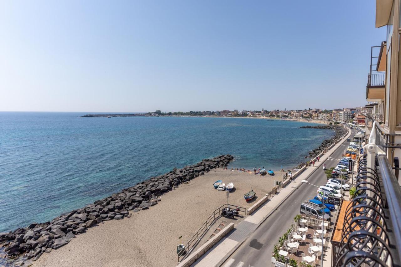 Teddu B&B Giardini-Naxos Buitenkant foto